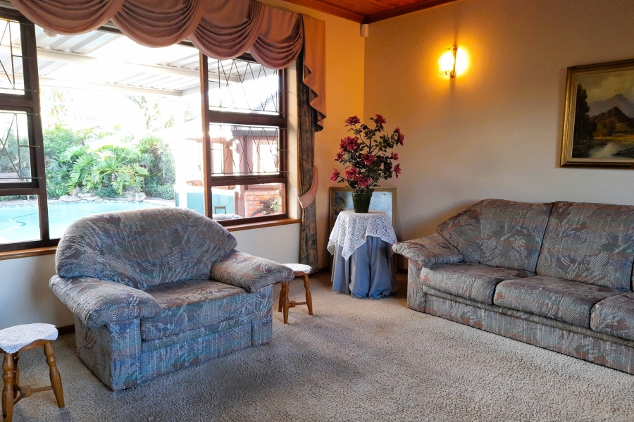 4 Bedroom Property for Sale in Walmer Downs Eastern Cape